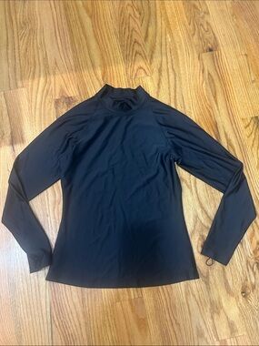 Lululemon Waterside UVP Long-Sleeve Rash Guard Black Long-Sleeve Mock Neck Top